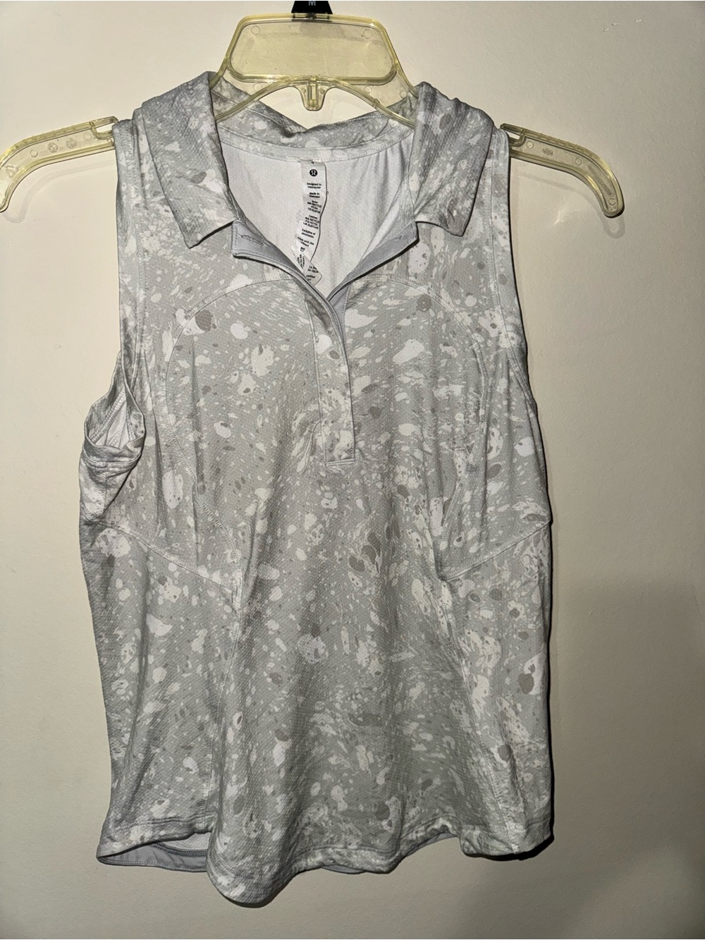 Lululemon Sleeveless Collared Tank Top in Light Gray and White